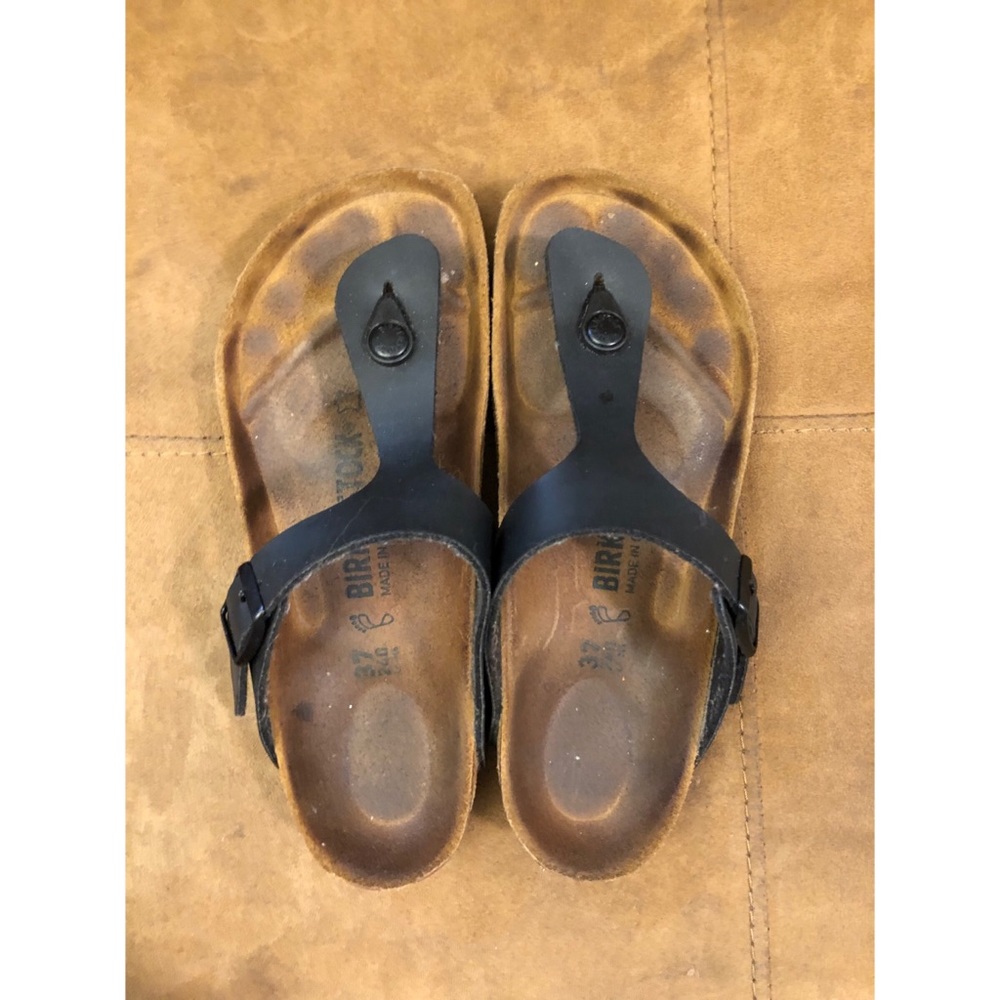 Birkenstock Gizeh Black WORN TWICE